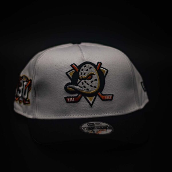 NEW ERA 9FORTY A-FRAME NHL ANAHEIM DUCKS 30TH ANNIVERSARY CHROME TWO TONE EDITION