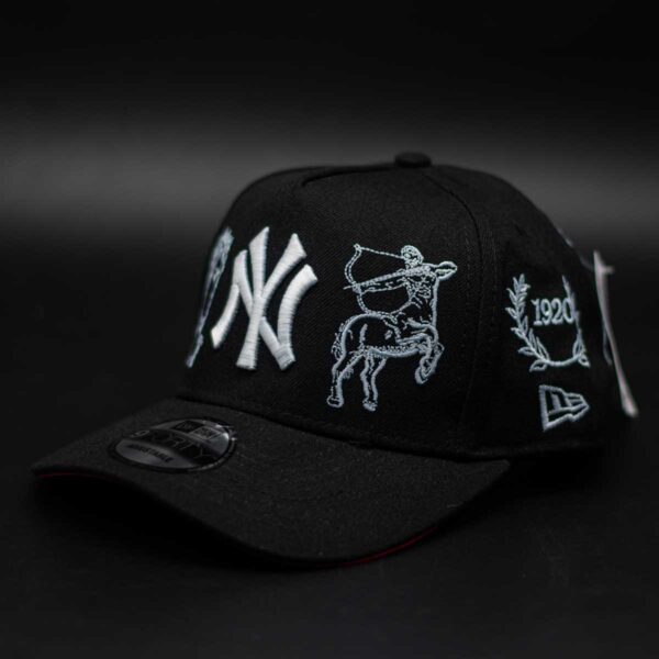 NEW ERA 9FORTY MLB NEW YORK YANKEES MYTHICAL - Imagen 4